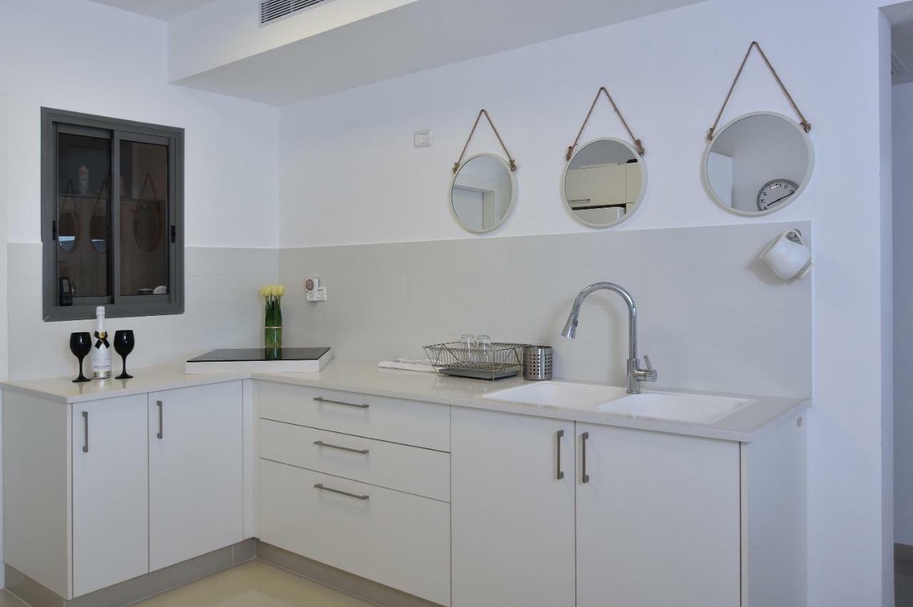 Ariston Luxury Garden Apartment With A Pool Tyberiada Zewnętrze zdjęcie